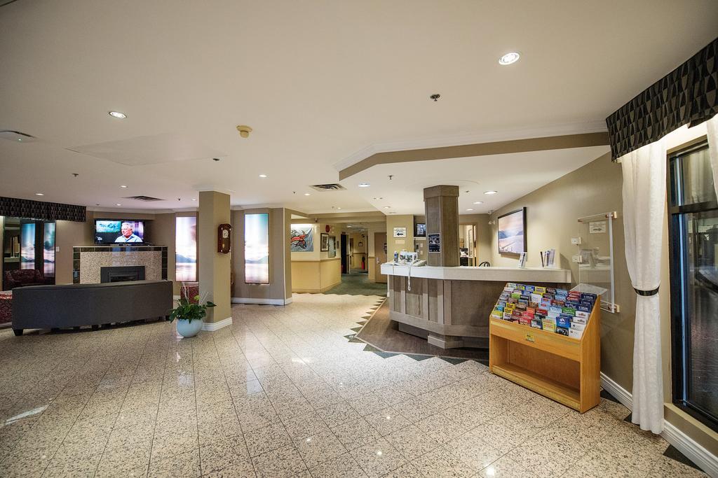 Harrison Lake Hotel Harrison Hot Springs Buitenkant foto