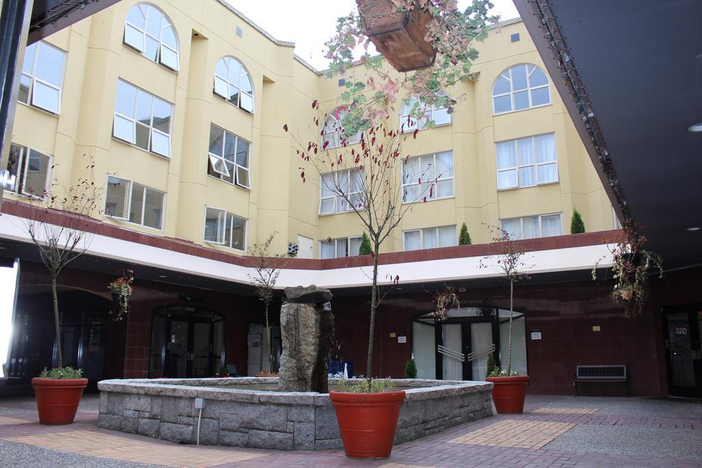 Harrison Lake Hotel Harrison Hot Springs Buitenkant foto